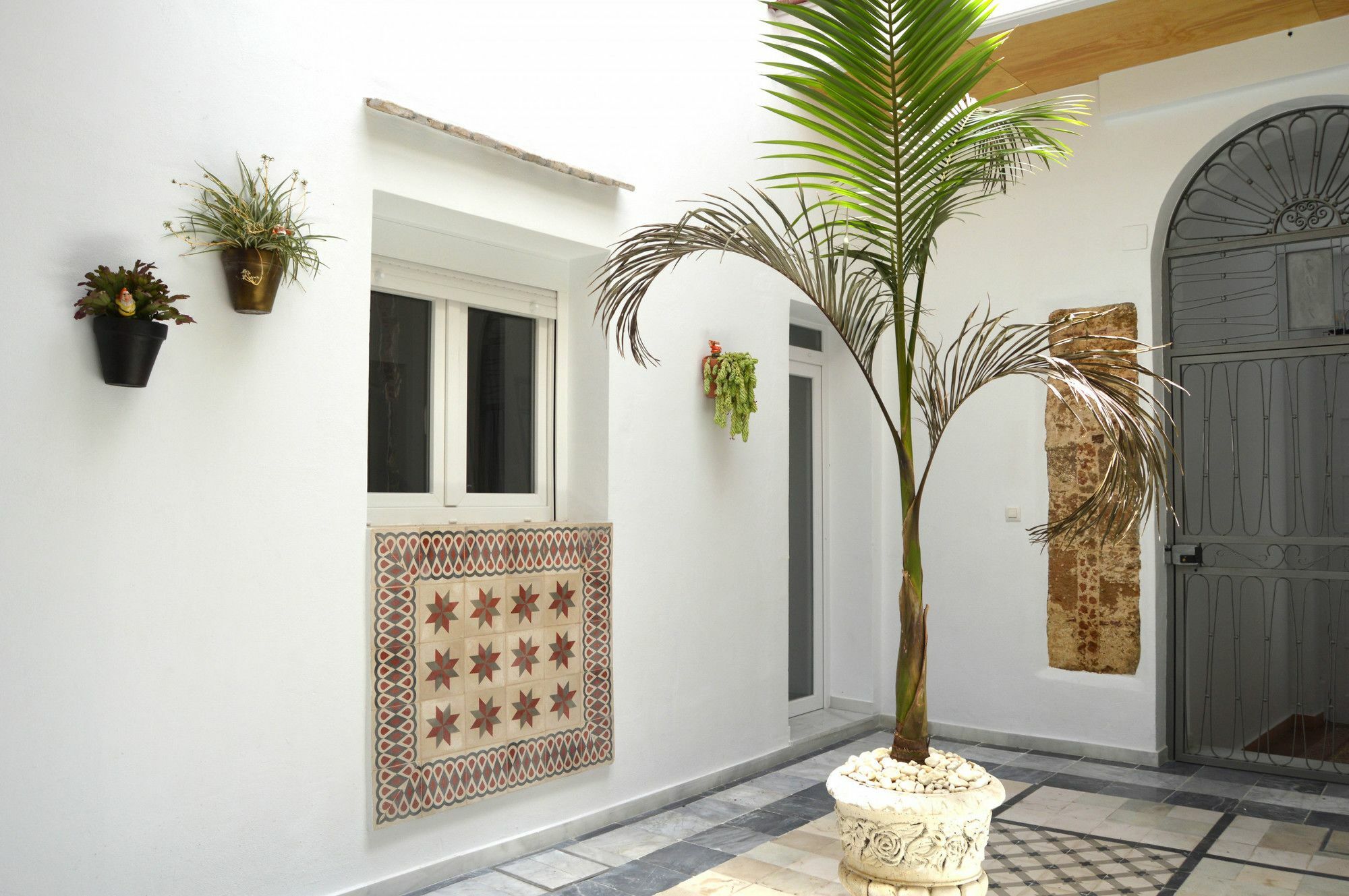 Apartamento 19 Dias Y Muchas Noches Cadice Esterno foto