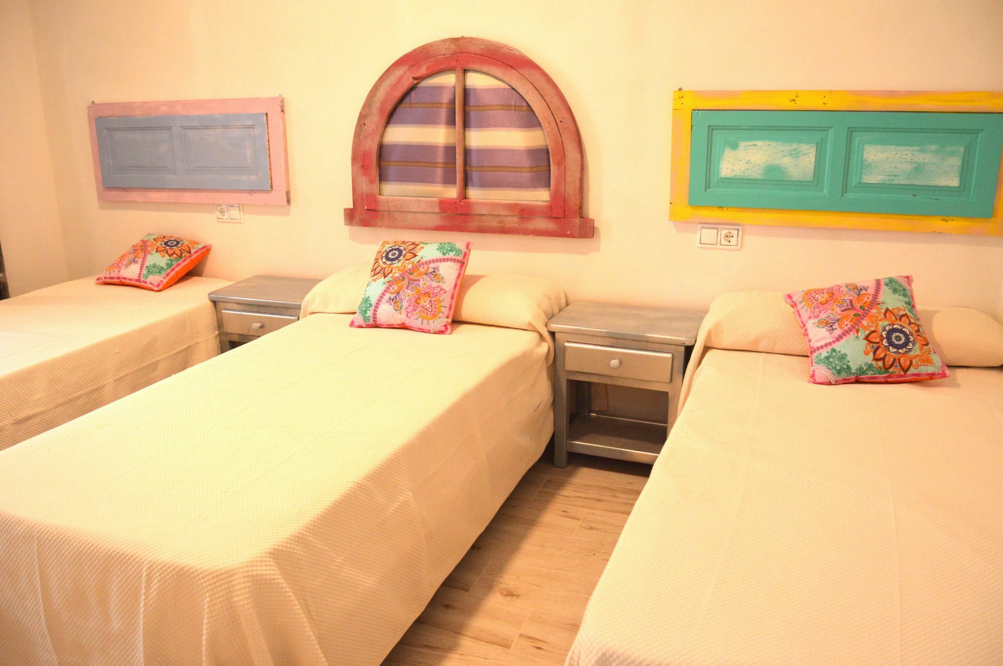 Apartamento 19 Dias Y Muchas Noches Cadice Esterno foto